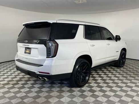 Certified 2025 Chevrolet Tahoe High Country AWD/4WD image 16