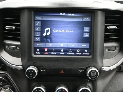 Used 2021 RAM 1500 Big Horn RWD image 21