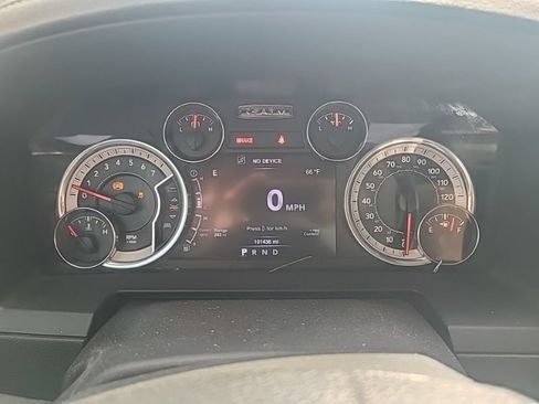 Used 2016 RAM 1500 Laramie w/ Convenience Group AWD/4WD image 14