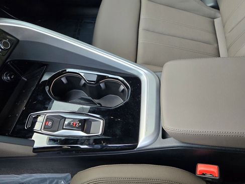 New 2025 Audi Q5 Premium AWD/4WD image 23