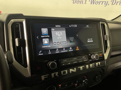 Used 2025 Nissan Frontier SV RWD image 21