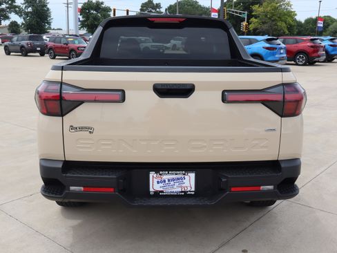 Used 2022 Hyundai Santa Cruz SEL w/ Launch Package AWD/4WD image 7