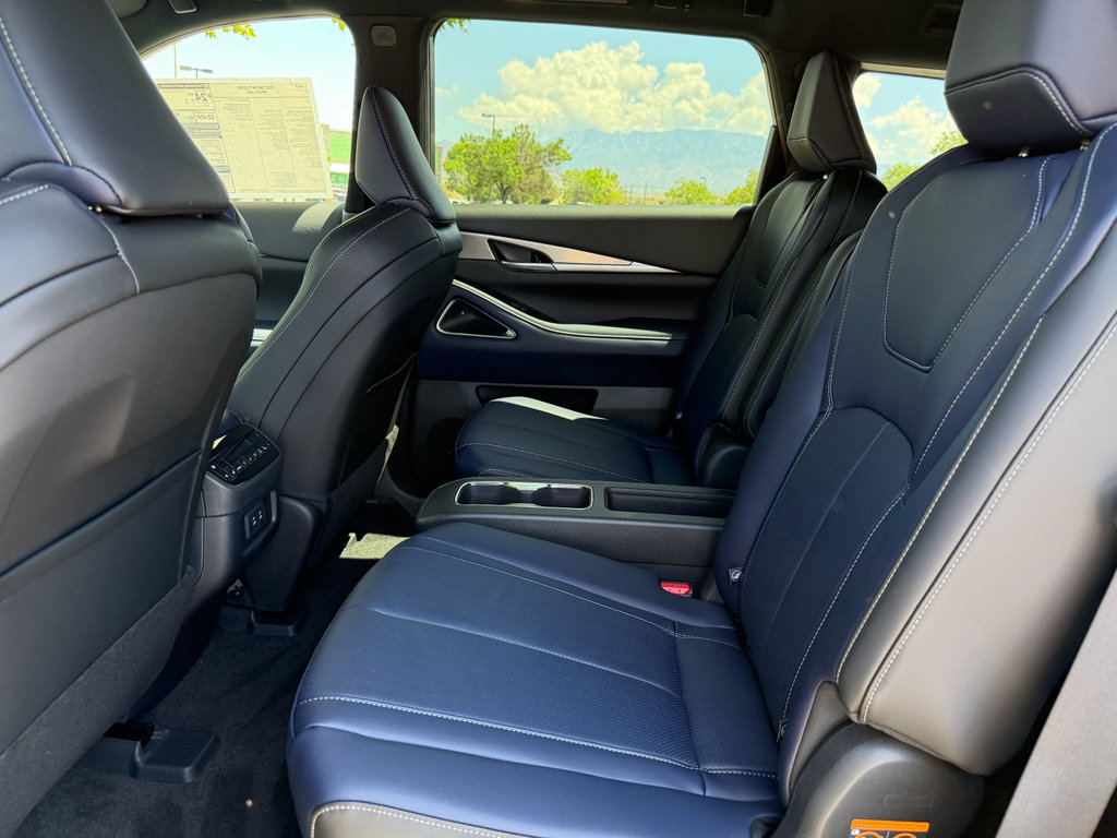 Certified 2027 INFINITI QX60 Sport w/ Dark Cargo Package AWD/4WD image 19