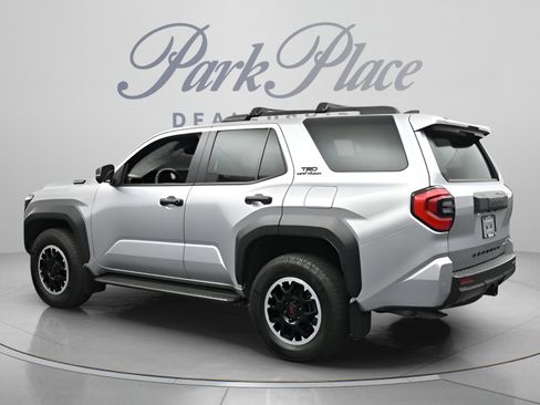 Used 2025 Toyota 4Runner TRD Off-Road Premium w/ Tow Technology Package AWD/4WD image 9