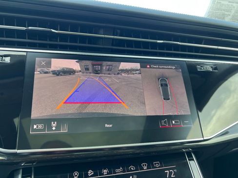 Used 2019 Audi Q8 Prestige image 11