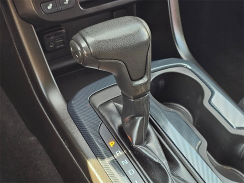 Used 2021 Chevrolet Colorado Z71 w/ Safety Package image 29