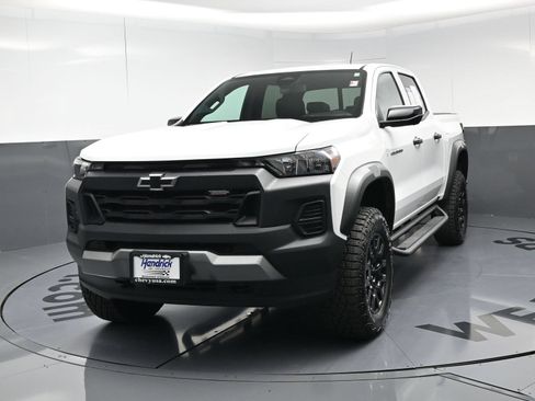 Used 2026 Chevrolet Colorado Trail Boss AWD/4WD image 11