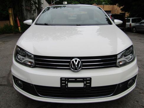 Used 2013 Volkswagen Eos Komfort FWD image 25