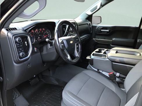 Used 2021 Chevrolet Silverado 1500 LT AWD/4WD image 10