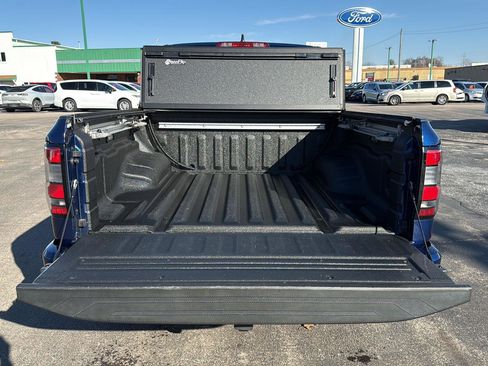 Used 2022 Nissan Frontier PRO-4X image 12