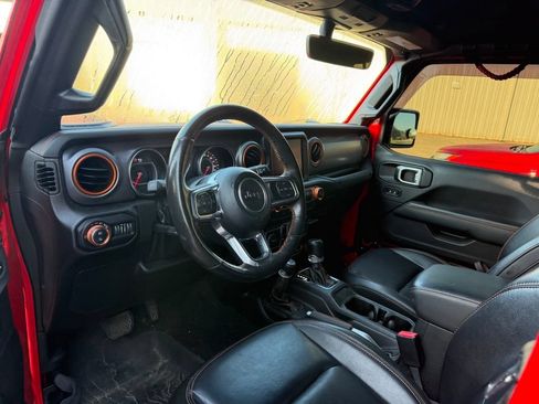 Used 2022 Jeep Gladiator Mojave w/ LED Lighting Group AWD/4WD image 9