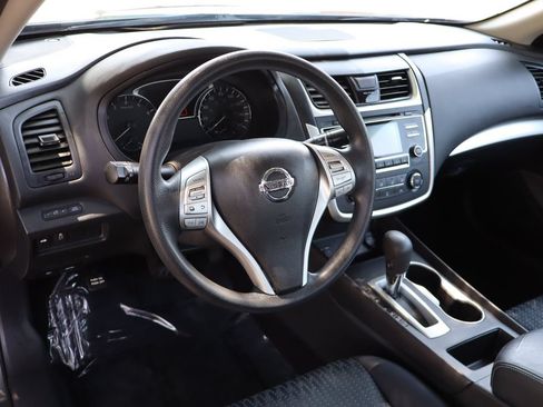 Used 2016 Nissan Altima 2.5 S w/ Power Driver Seat Package FWD image 14