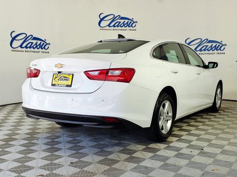 Used 2024 Chevrolet Malibu LS w/ Driver Confidence Package FWD image 6
