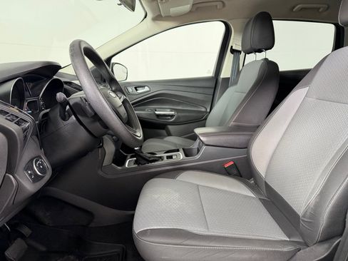 Used 2017 Ford Escape SE FWD image 10