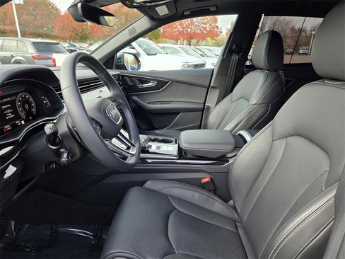 Certified 2024 Audi Q8 Prestige image 26