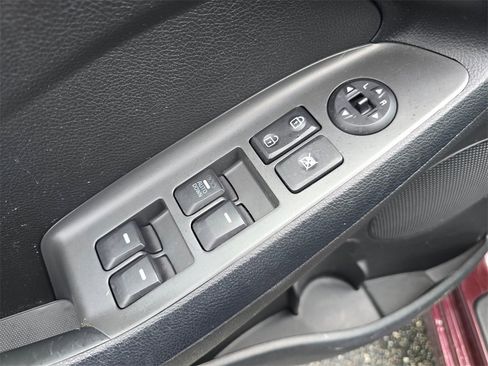 Used 2017 Kia Forte LX image 17