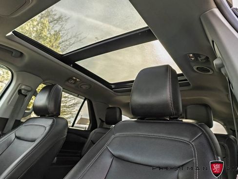 Used 2023 Ford Explorer Limited w/ Limited Technology Package image 21