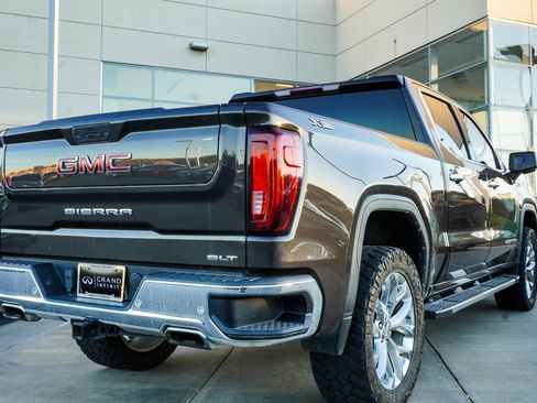 Used 2021 GMC Sierra 1500 SLT w/ SLT Premium Plus Package image 9