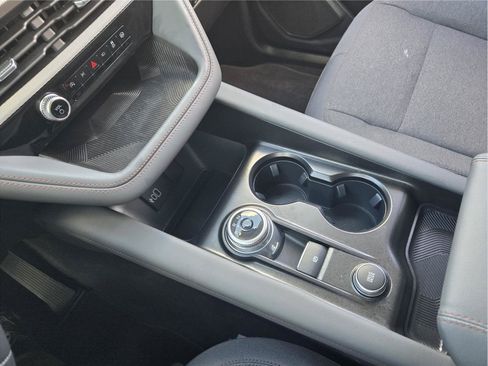 Used 2026 Ford Explorer Active RWD image 19