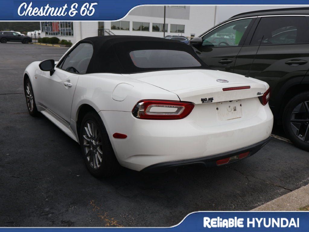 Used 2017 FIAT 124 Spider Classica RWD image 15