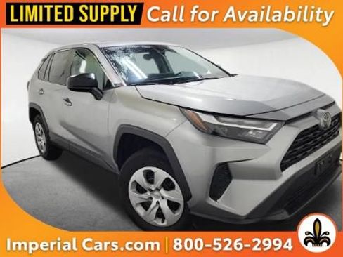 Used 2024 Toyota RAV4 LE AWD/4WD image 1