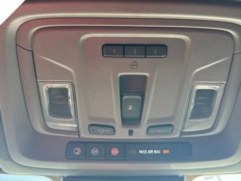 Used 2025 Chevrolet Silverado 2500 LTZ w/ LTZ Convenience Package AWD/4WD image 20