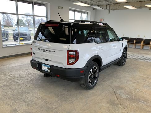 Used 2024 Ford Bronco Sport Outer Banks w/ Tech Package image 11