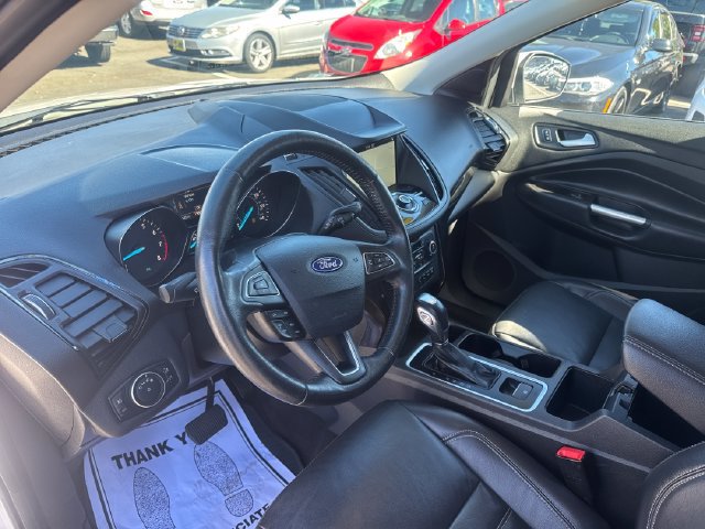 Used 2019 Ford Escape Titanium AWD/4WD image 32