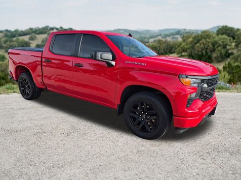 Used 2024 Chevrolet Silverado 1500 Custom RWD image 1