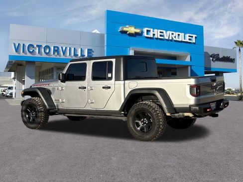 Used 2020 Jeep Gladiator Mojave AWD/4WD image 13