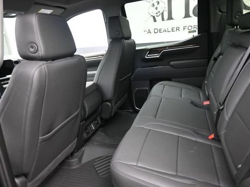 New 2026 Chevrolet Silverado 1500 LT AWD/4WD image 9