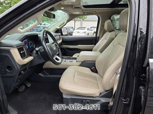Used 2024 Ford Expedition Limited AWD/4WD image 11
