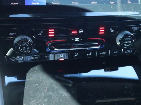 New 2025 Jeep Grand Cherokee Limited image 7