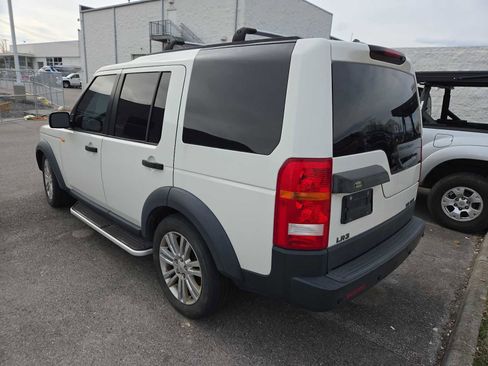 Used 2008 Land Rover LR3 HSE image 3