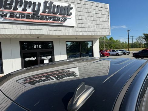 Used 2022 Chevrolet Silverado 1500 LT Trail Boss w/ LPO, Dark Essentials Package image 12