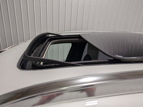 Used 2025 Volvo XC90 B6 Plus image 8