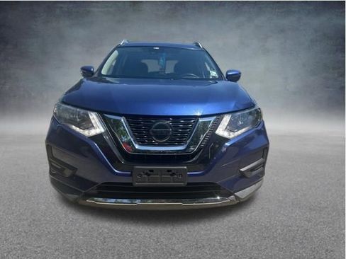 Used 2020 Nissan Rogue SV FWD image 3