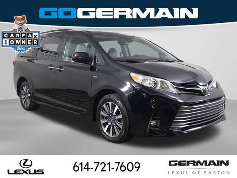 Used 2018 Toyota Sienna XLE w/ XLE Navigation Package image 5