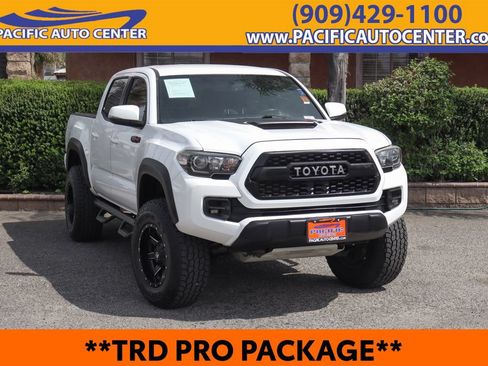 Used 2017 Toyota Tacoma TRD Pro AWD/4WD image 1