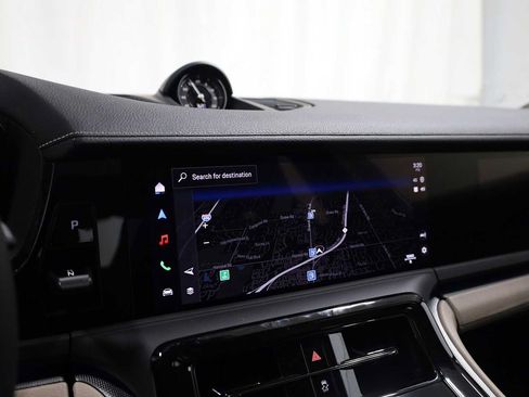 Used 2026 Porsche Panamera RWD image 33