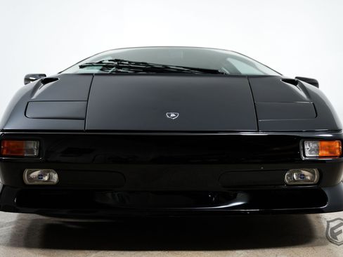 Used 1998 Lamborghini Diablo SV image 9