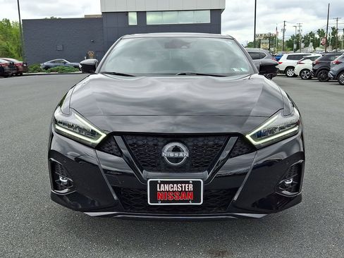 Used 2023 Nissan Maxima SR w/ Sport Mat Group FWD image 2