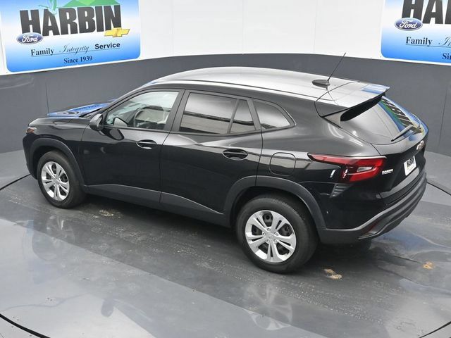 Used 2024 Chevrolet Trax LS FWD image 24