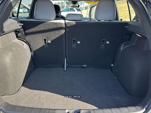 Used 2024 Nissan Kicks SR w/ SR Premium Package image 27