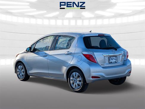 Used 2012 Toyota Yaris SE image 6