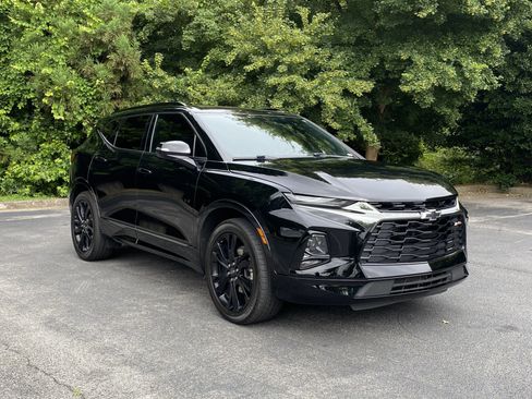 Used 2022 Chevrolet Blazer RS FWD image 2