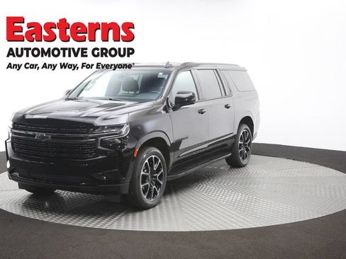 Used 2022 Chevrolet Suburban RST w/ Luxury Package AWD/4WD image 58