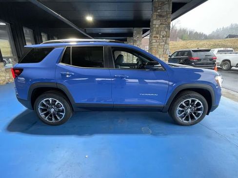 New 2026 GMC Terrain Elevation w/ Elevation Premium Package image 8