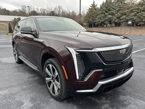 Used 2025 Cadillac Escalade IQ Luxury 2 w/ LPO, Premium Carpet Package image 20