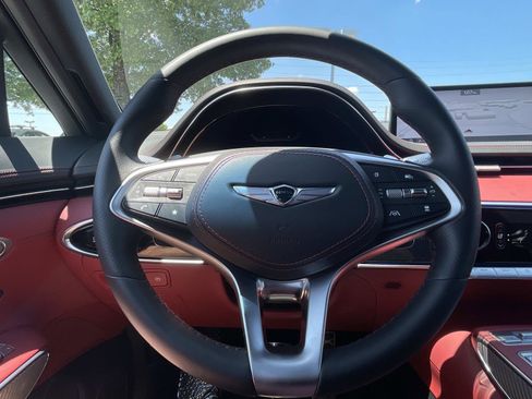 Used 2025 Genesis GV70 2.5T w/ Sport Prestige Package AWD/4WD image 26